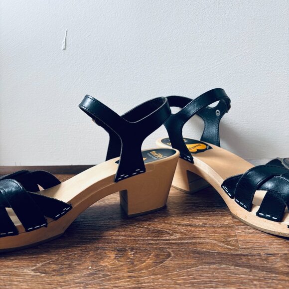 Swedish Hasbeens Black and Tan Sandals - Picture 4 of 5